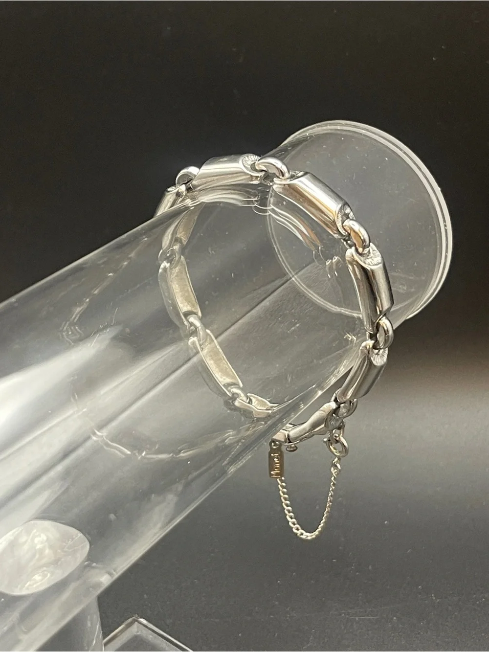 MONET Silver Tone Barrel Link Bracelet Fold Over Clasp Safety Chain Signed 7”
